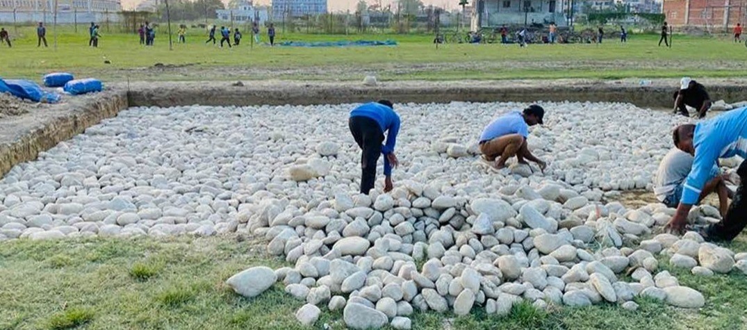 नारायणी क्रिकेटरङ्गशाला अन्तर्राष्ट्रिय स्तरको पिच निर्माण हुदै 