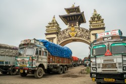 वीरगञ्जमा  निर्यात व्यापार खुम्चियो, राजस्वमा पनि गिरावट