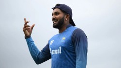 श्रीलंकाका टी–२० कप्तानबाट हसरंगाको ६ महिनापछि  राजीनामा