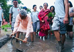 धान दिवसको अवसरमा राष्ट्रपति भवनमा रोपाइँ