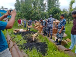 सशस्त्र प्रहरी पर्साद्वारा ९ लाख बराबरको कुखुराको चल्ला बरामद गरी नष्ट