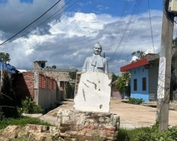 सिरहाको गणेशमान सिंह प्रतिमा क्षति 