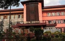 लामो यातायात सेवामा दुईजना चालक अनिवार्य राख्न सर्वोच्चको आदेश