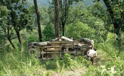 अर्घाखाँचीमा जीप दुर्घटना हुदाँ एक जनाको मृत्यु , नौ जना घाइते