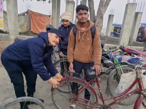 वीरगंज युवा समाजद्वारा सवारी दुर्घटना न्यूनिकरणको लागि प्रतिविम्बित स्टिकर टॉस्ने कार्यक्रम सम्पन्न 