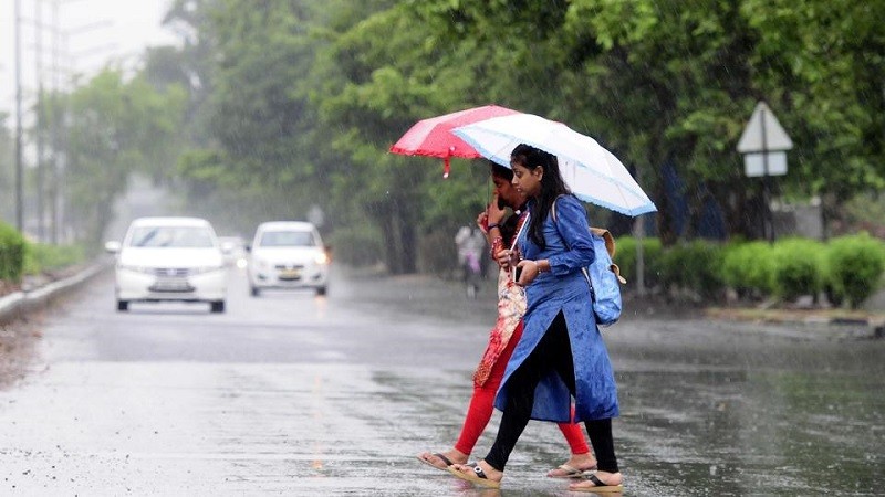  देशभर हल्का वर्षा 